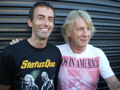Lee with Rick at the Palais stage door (photo by Lee Hawkins, please do not reproduce without permission)